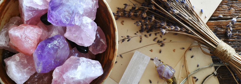 Top 5 des pierres indispensables pour surmonter le stress et l’anxiété