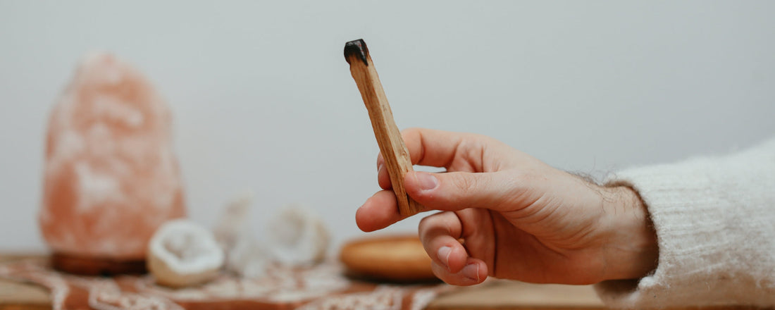 Purifier et recharger vos pierres : Le guide essentiel des méthodes efficaces - Zelia Paris
