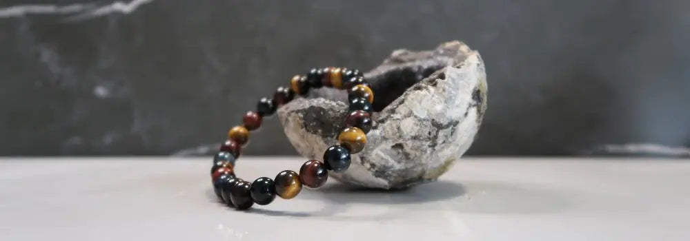 Quelles-pierres-garder-sur-soi-au-travail-pour-rester-concentré-et-protégé Zelia Paris