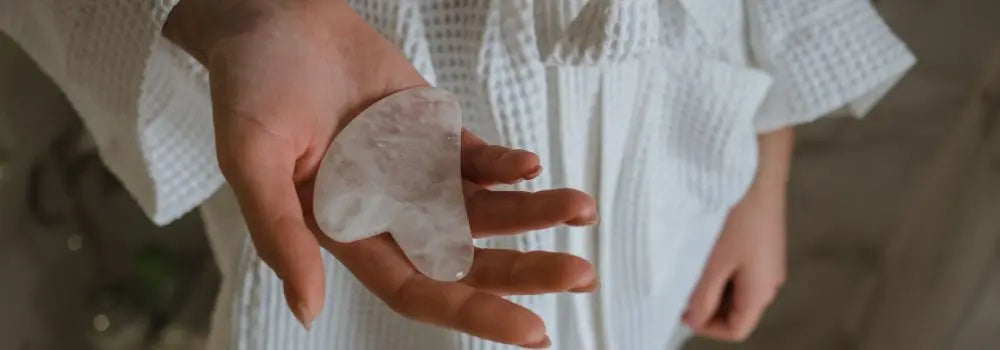 Routine complète visage avec son Gua Sha et son Rouleau - Zelia Paris