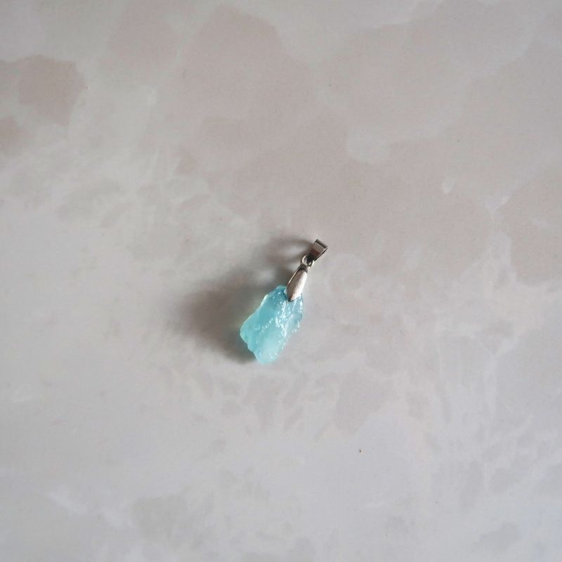 Collier Pendentif Brute | Aigue Marine