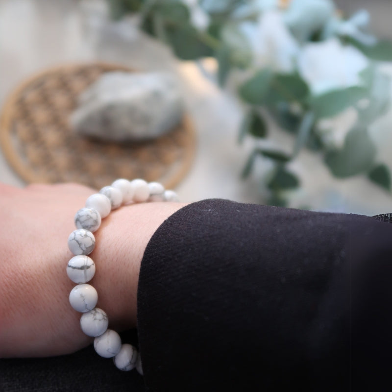 Nalaya | Howlite : Détente et Équilibre (Homme)