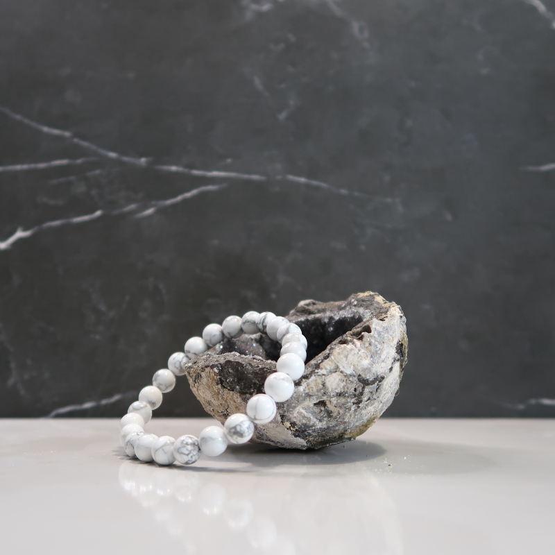 Nalaya | Howlite : Détente et Équilibre (Homme)