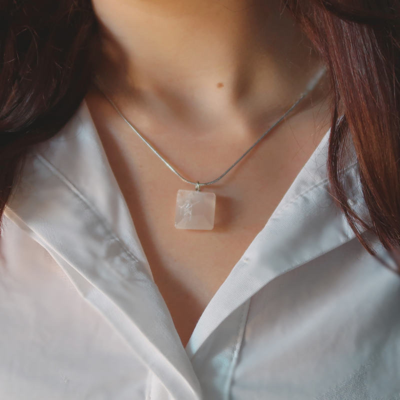 Collier Pendentif carré | Pierre de Lune