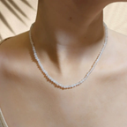 Collier Pierre de Lune porté - Zelia Paris 