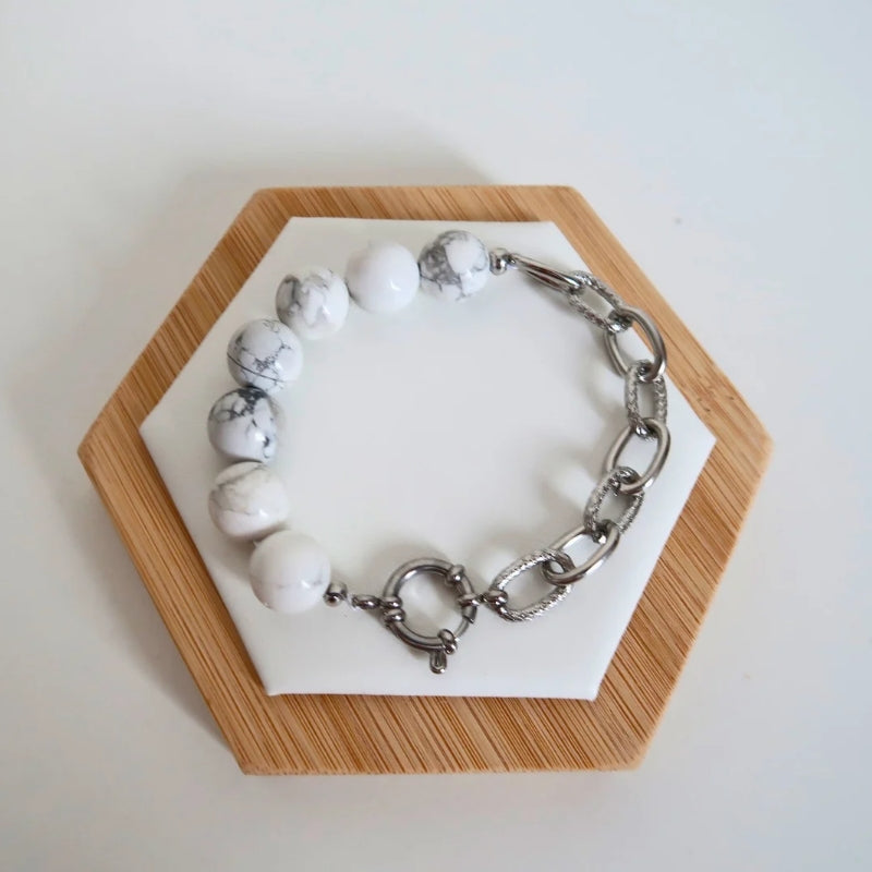 Orion | Howlite